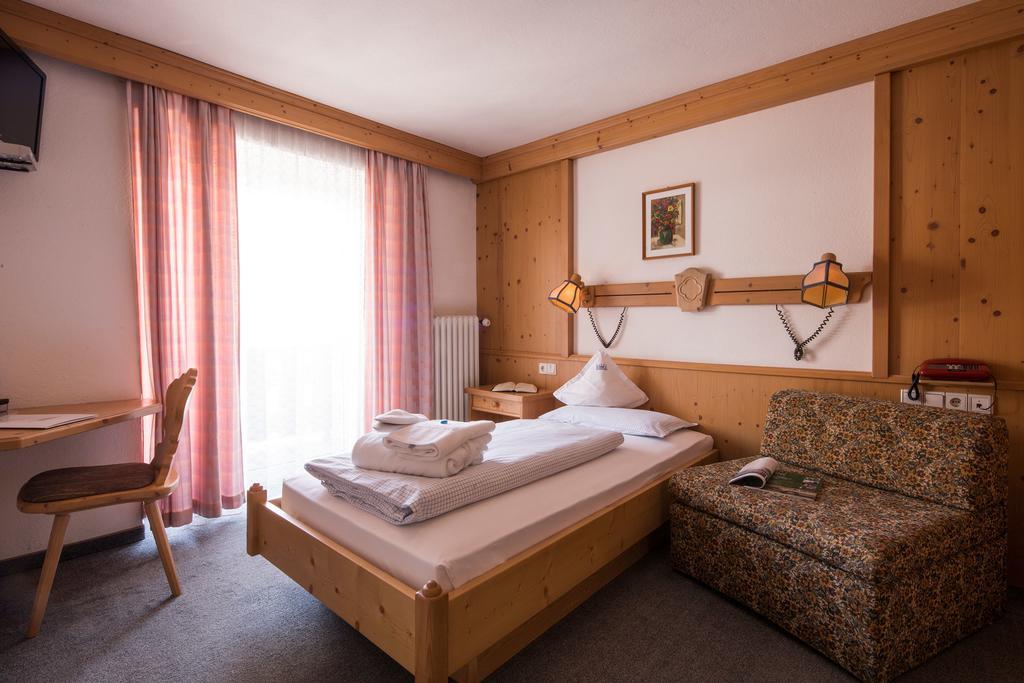 Hotel Rezia Ла Вилла Экстерьер фото