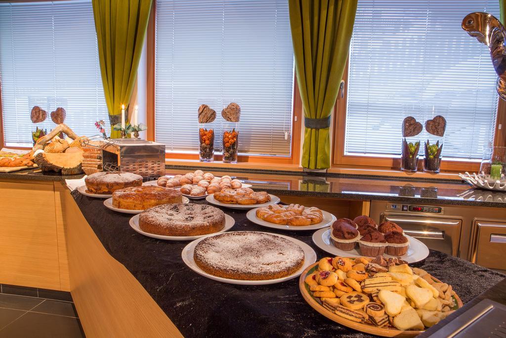Hotel Rezia Ла Вилла Экстерьер фото