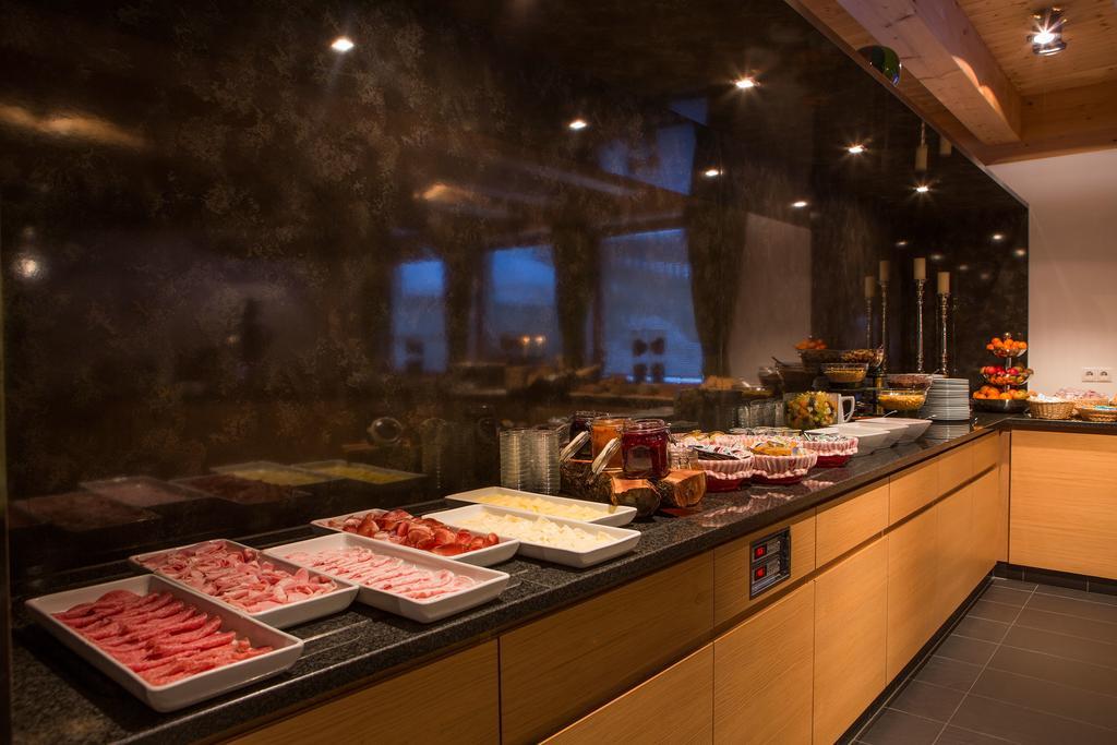Hotel Rezia Ла Вилла Экстерьер фото