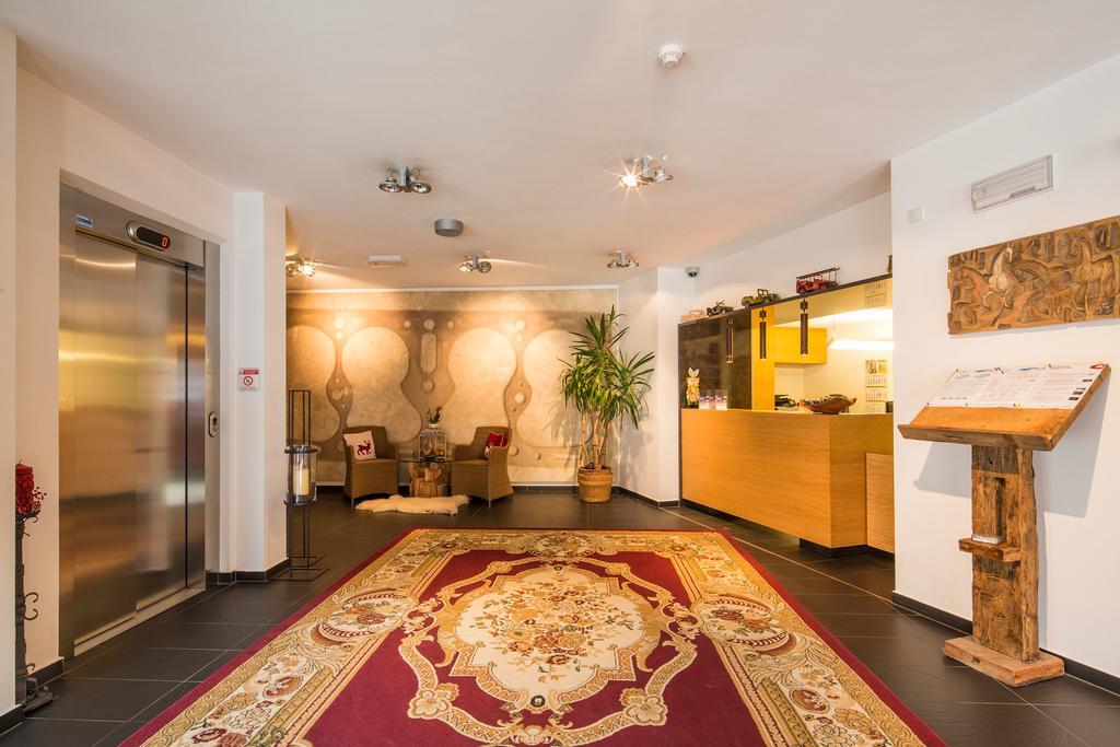 Hotel Rezia Ла Вилла Экстерьер фото